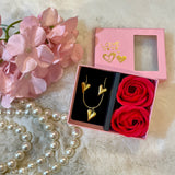 Minimal heart gift box