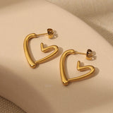 Curvy minimal heart earrings