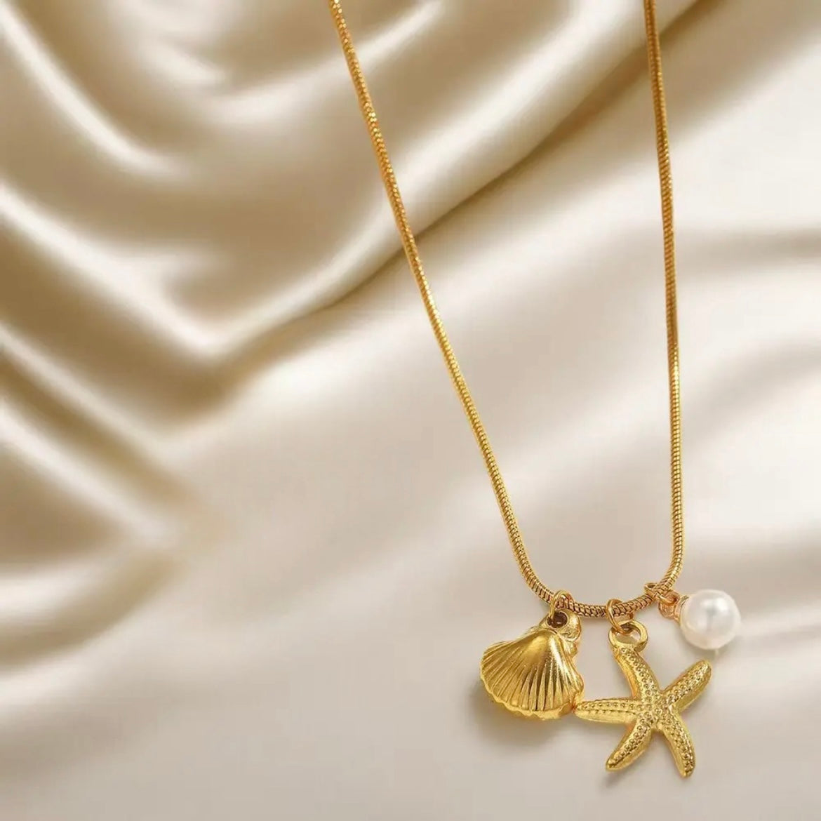 Beach please! Necklace