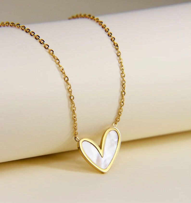White heart necklace