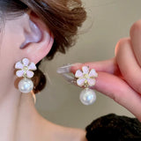Blooming pearl earrings