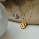 Golden tulip necklace