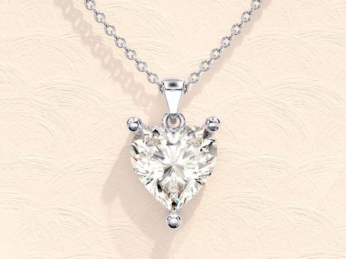 Solitaire heart necklace