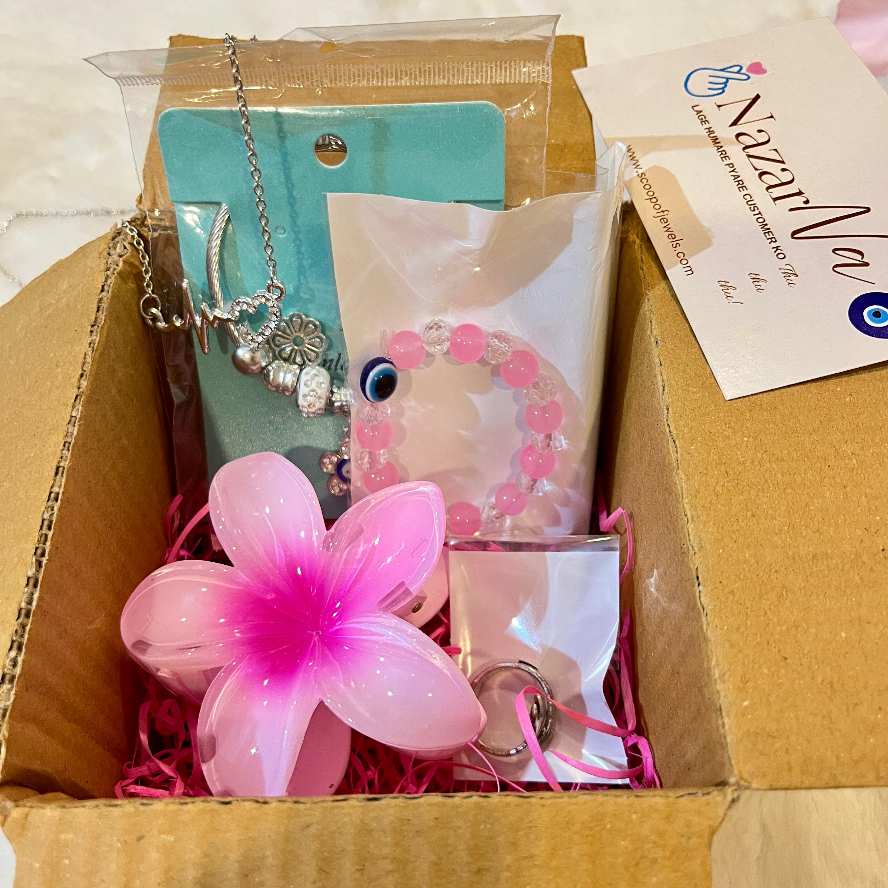 Nazar na lage hamper