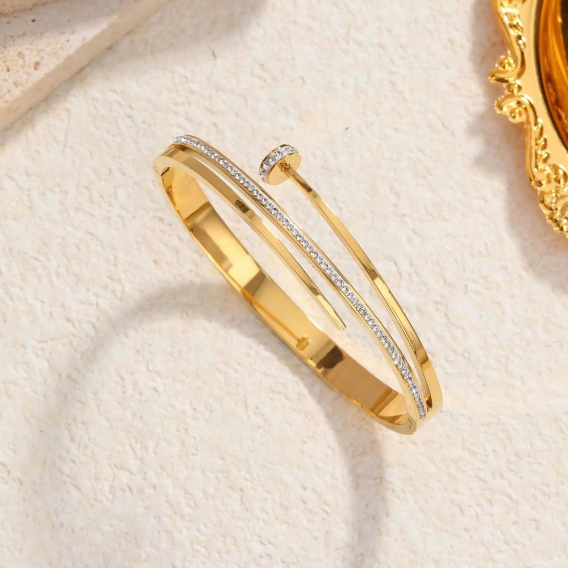 Love & nail fusion bracelet