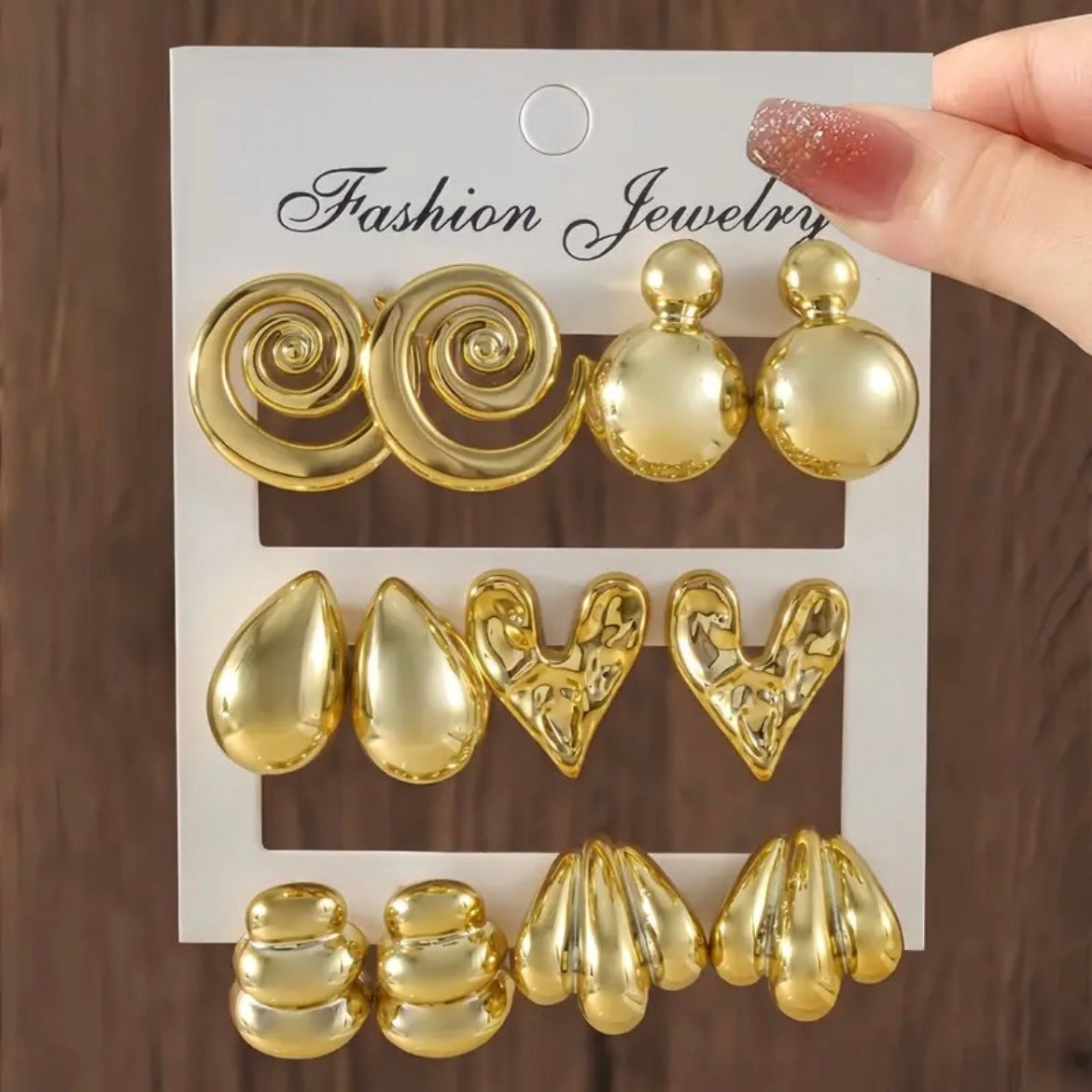 6 pair of chunky earrings