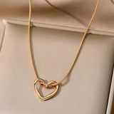 Minimal hollow heart chain